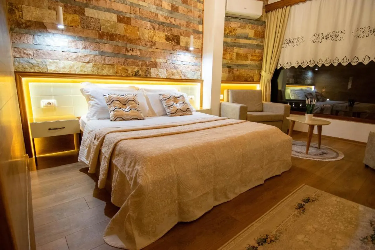 Te Kalaja Rooms Gjirokastër 0*,