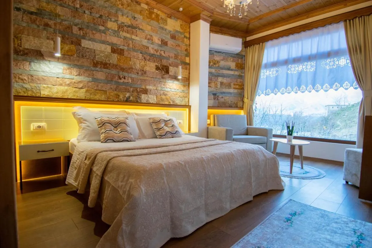 Te Kalaja Rooms Gjirokastër